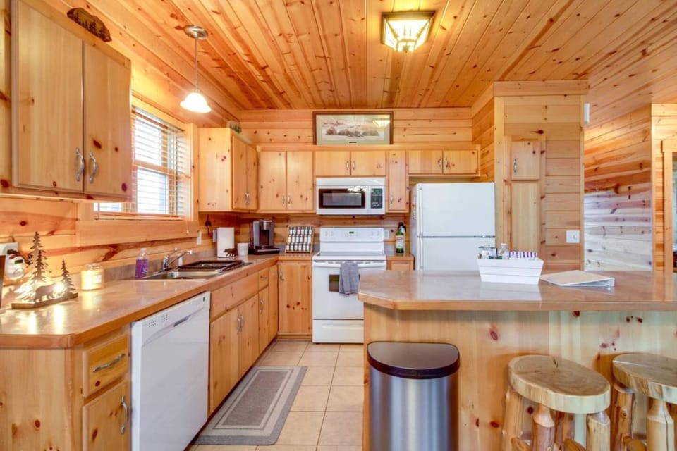 Pet-Friendly Garrison Retreat House in Mille Lacs Lake