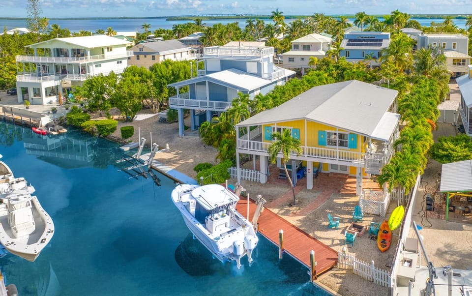 Property building, Bird's eye view, Sea view