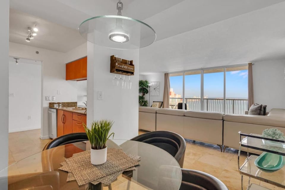 Panoramic 2BR Bay-View in Brickell With Parking Apartment in Brickell