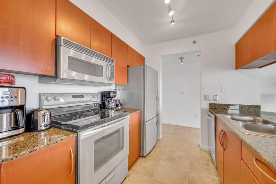 Panoramic 2BR Bay-View in Brickell With Parking Apartment in Brickell