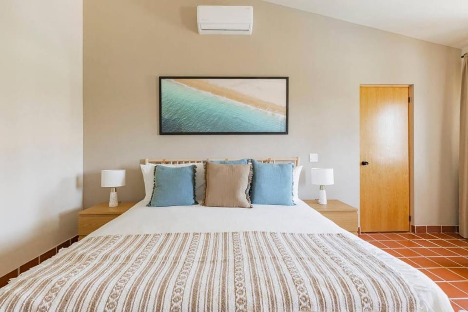 Lux 3bd Casa Anuiti, on golf, near beach, pool House in San Jose del Cabo