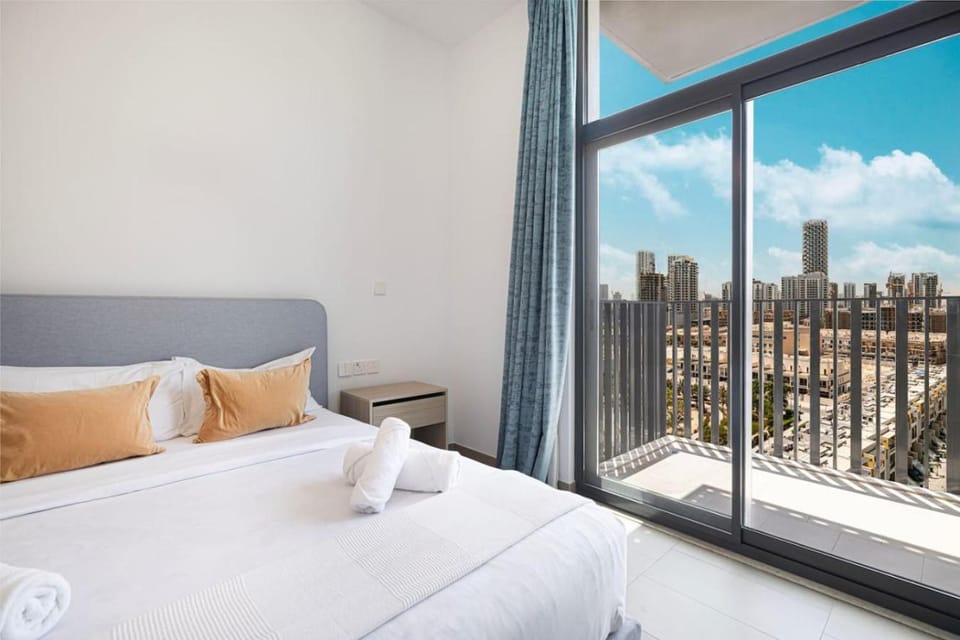 Bed, Balcony/Terrace, Bedroom, City view