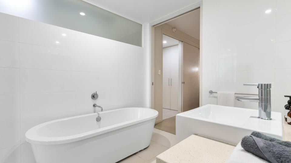 Bayside at 201 Lake Street Apartment in Cairns