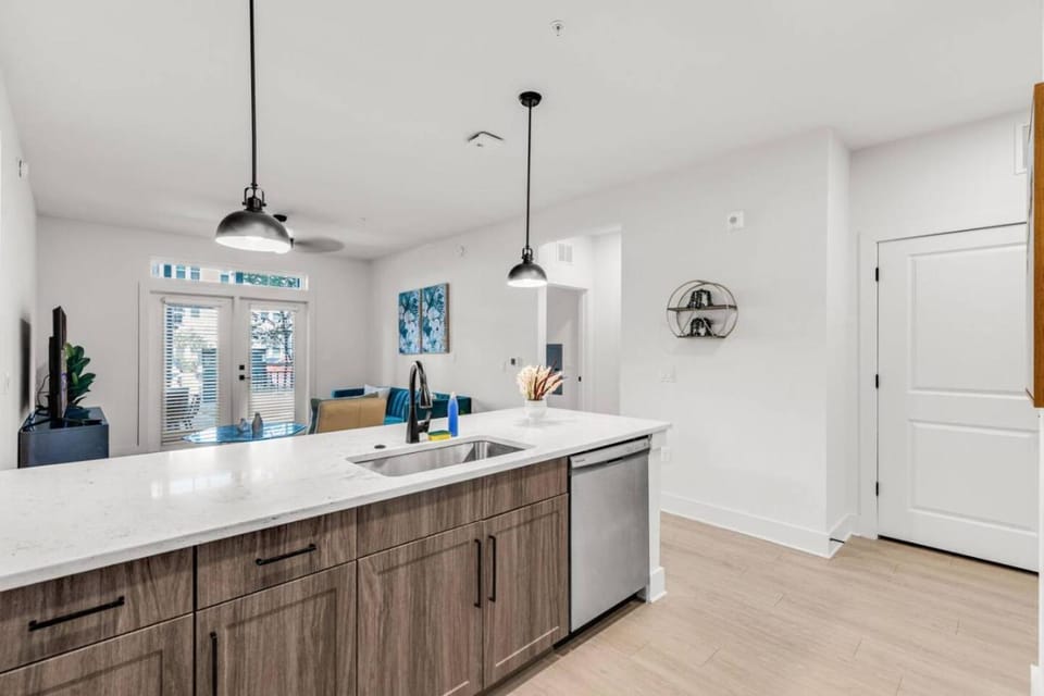 2BR Sunspot Poolside Living in Apollo Beach Apartment in Apollo Beach