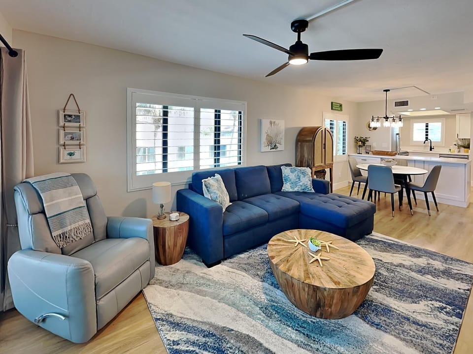 Living room, Seating area, Dining area, furniture, kitchen