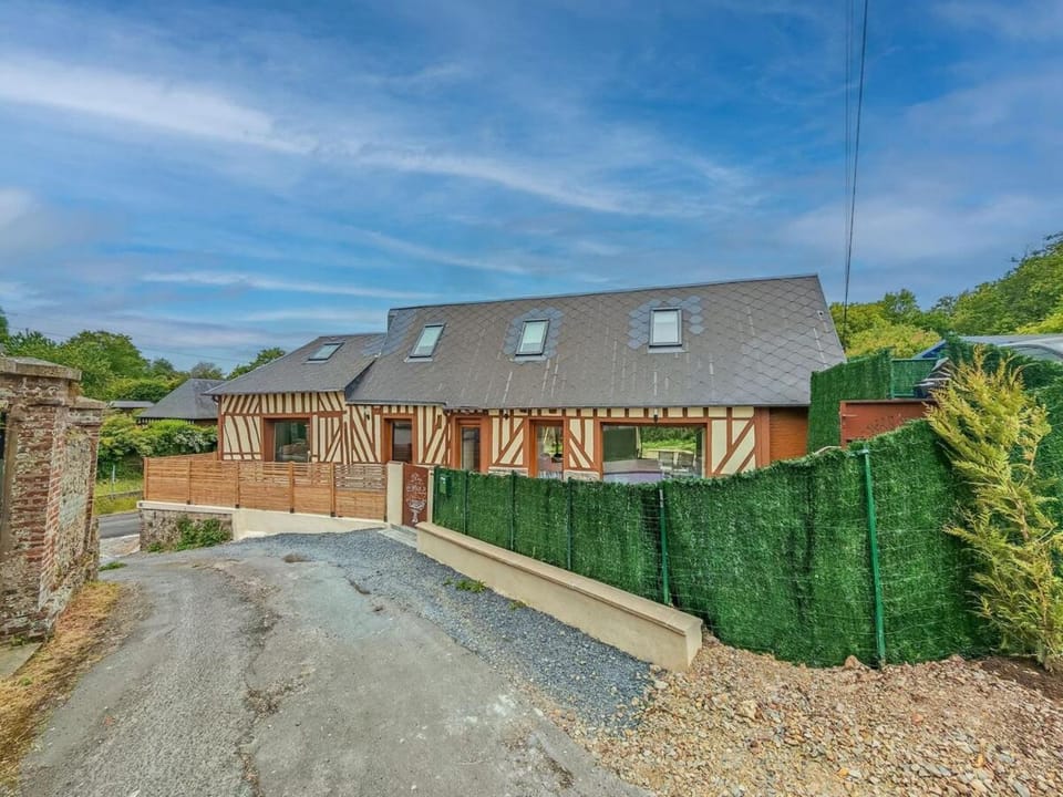 Beautiful Honfleuraise House 10 a 12 people House in Normandy