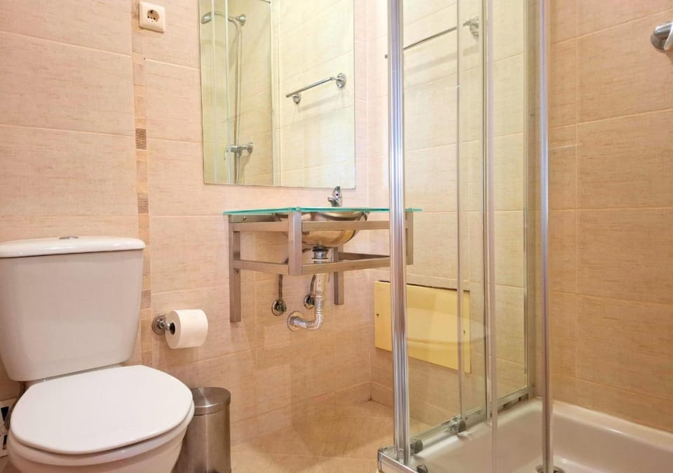 Shower, Toilet, Bathroom
