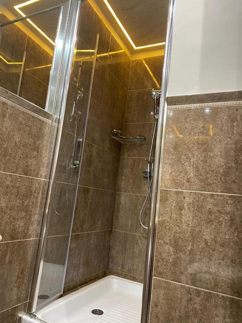 Dimora Frattina Bed and Breakfast in Rome