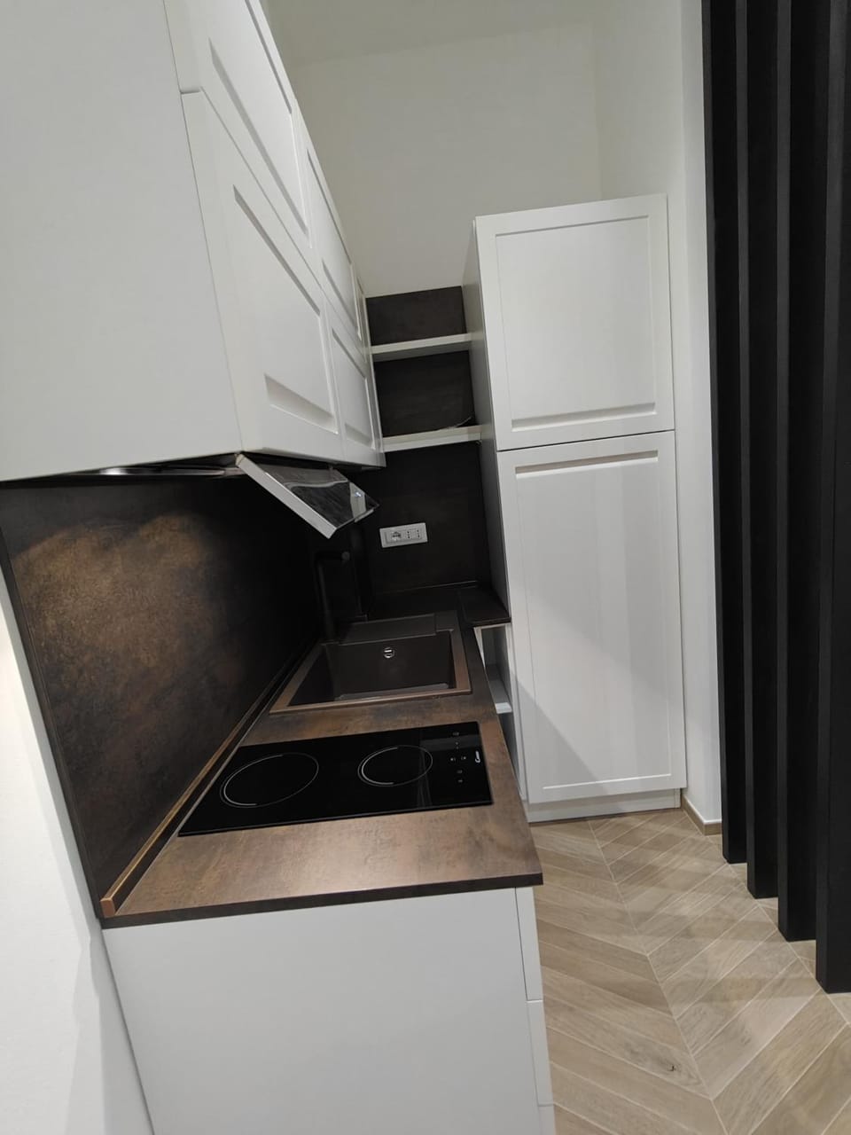 Kitchen or kitchenette, stove