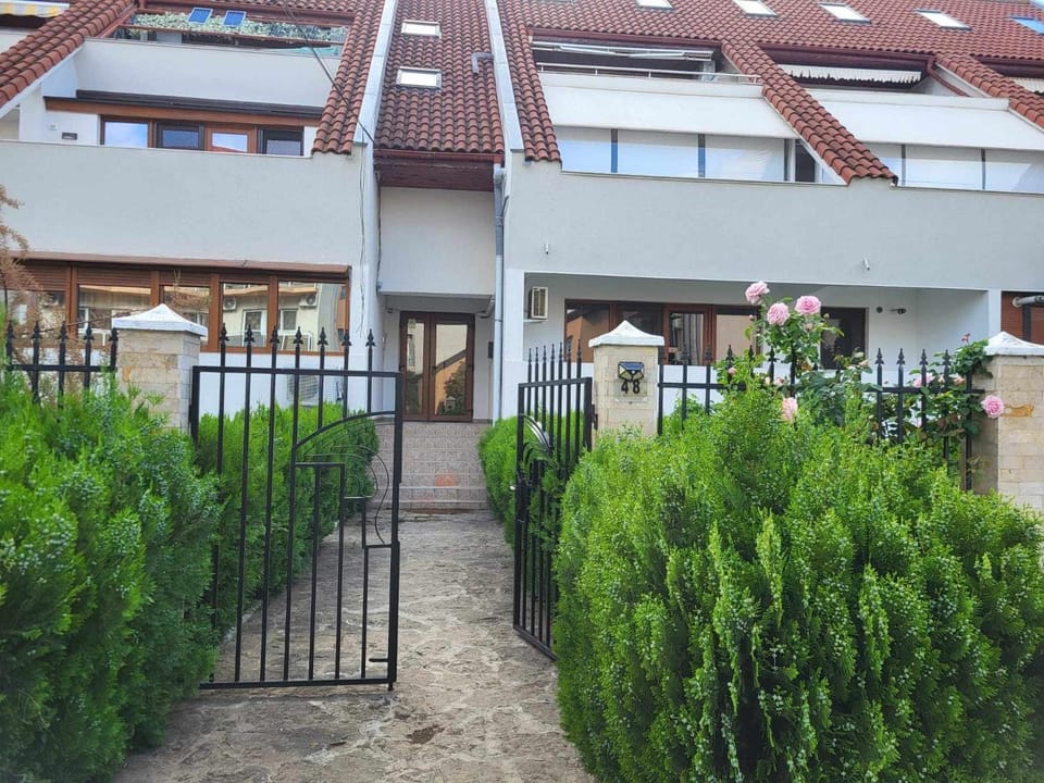 Gloria Apartment in Constanța County