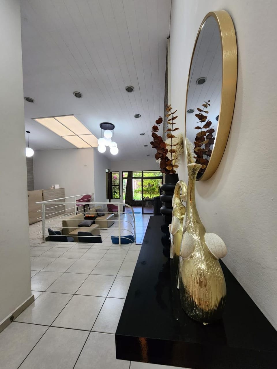 Living room, Seating area