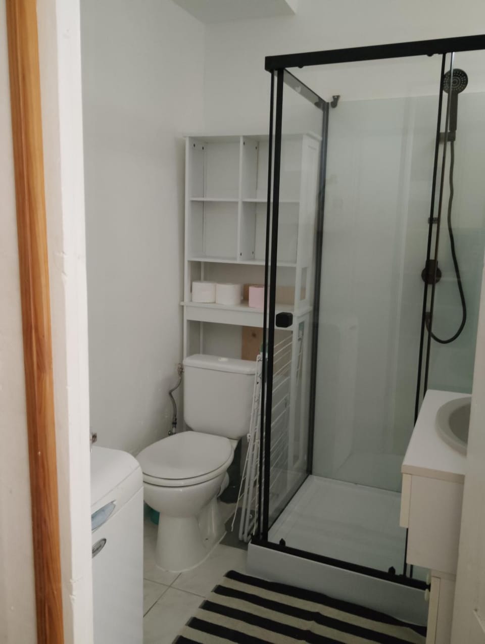 Shower, Toilet, washing machine