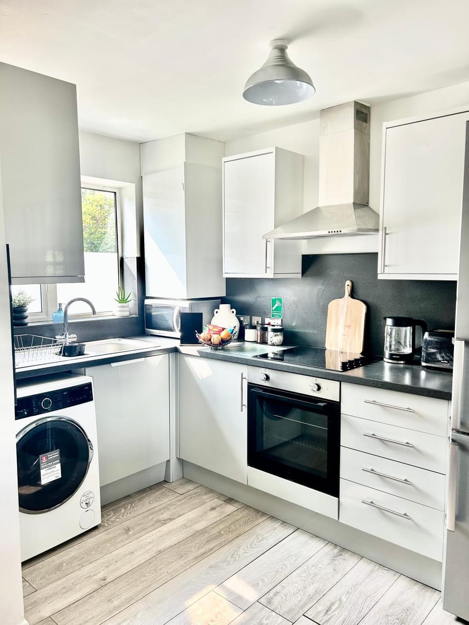 Restaurant/places to eat, oven, stove, kitchen