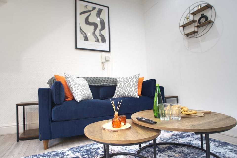 Living room, Seating area