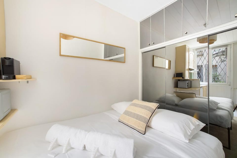 Paris Marais Ste Catherine Apartment in Paris