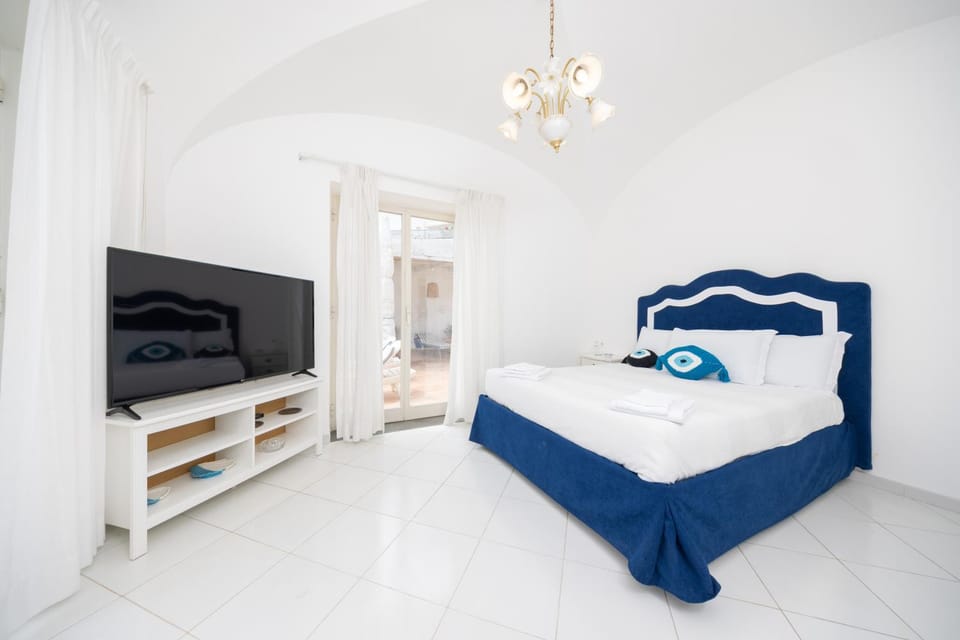 CapriGetaway - La Rosa Bianca House in Capri