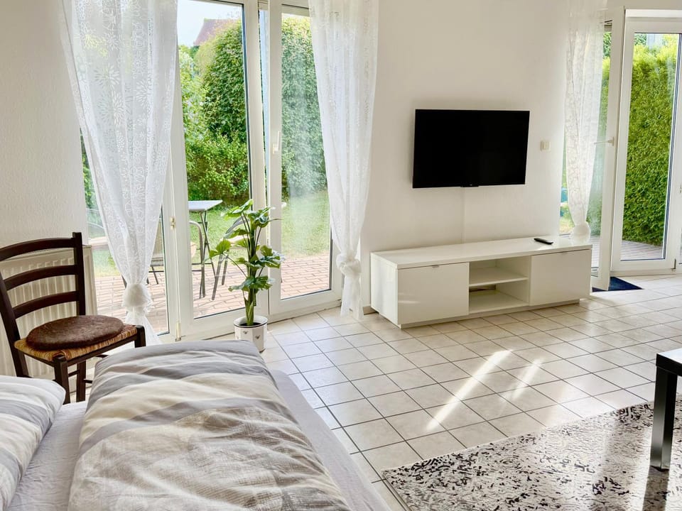 Living room, Bedroom