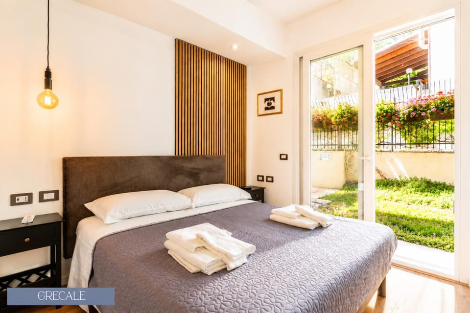 Garden, Bedroom, Garden view