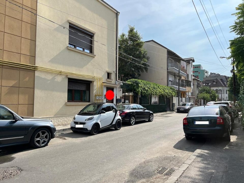 Street view, Quiet street view