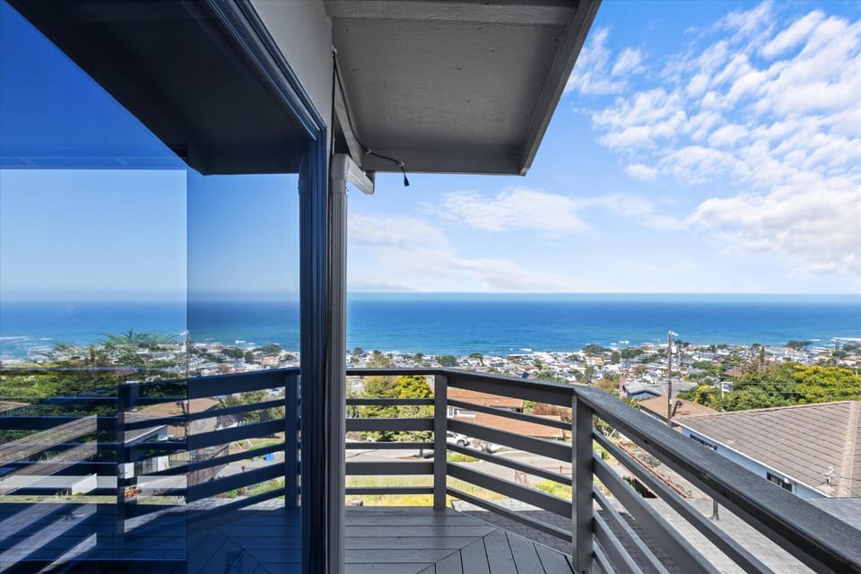 Ocean Song Monthly-Pet Friendly-Spring Special-Mar thru May House in Cambria