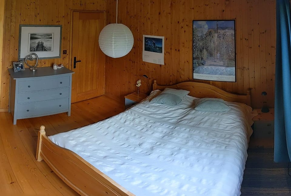 Chalet Les Bises Chalet in Canton of Bern (Region)