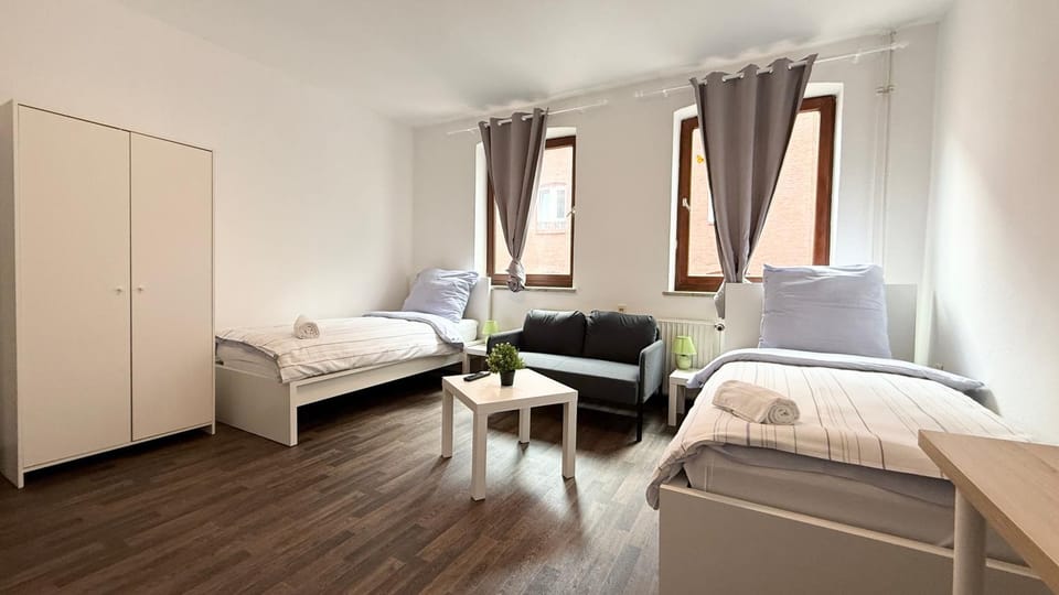 Bed, Living room, Photo of the whole room, Seating area, Bedroom, wardrobe