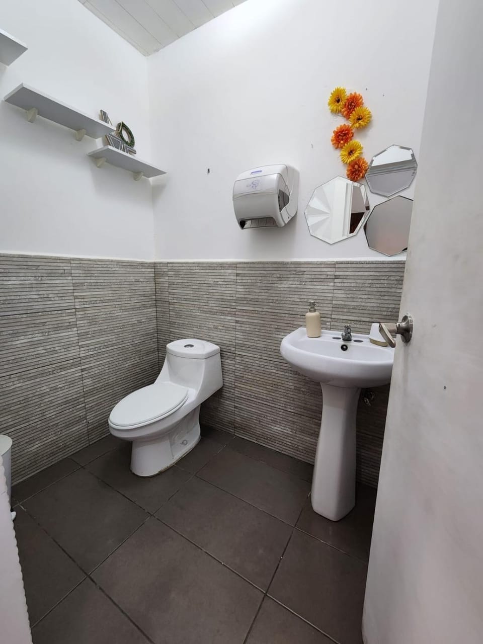 Toilet, Bathroom, bidet