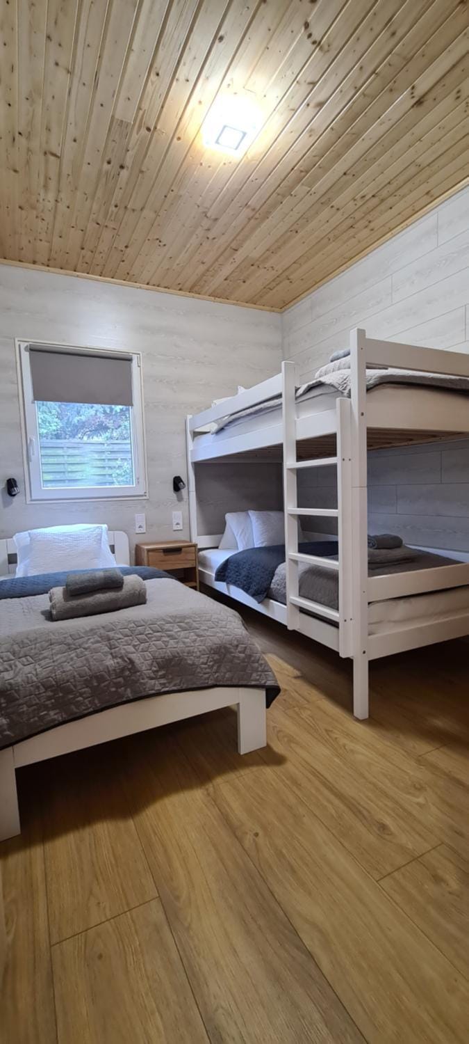 Bed, Bedroom, bunk bed
