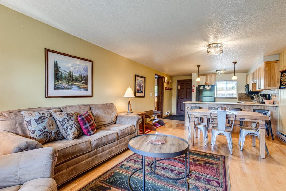 2 Mi to Winter Park Resort: Mtn-View Haven! House in Fraser