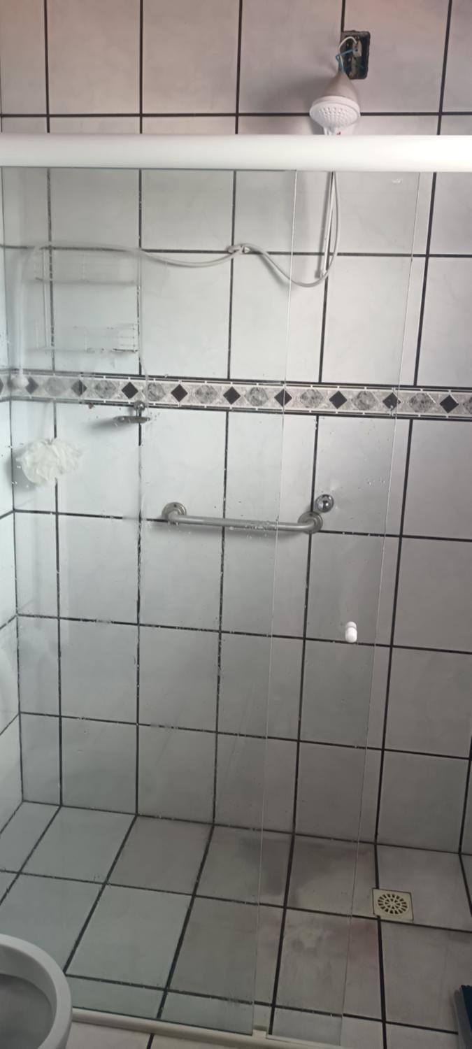 Shower, Bathroom, Internal: Not applicable to any particular room