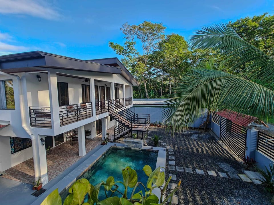 Property building, Day, Pool view, Swimming pool, Parking