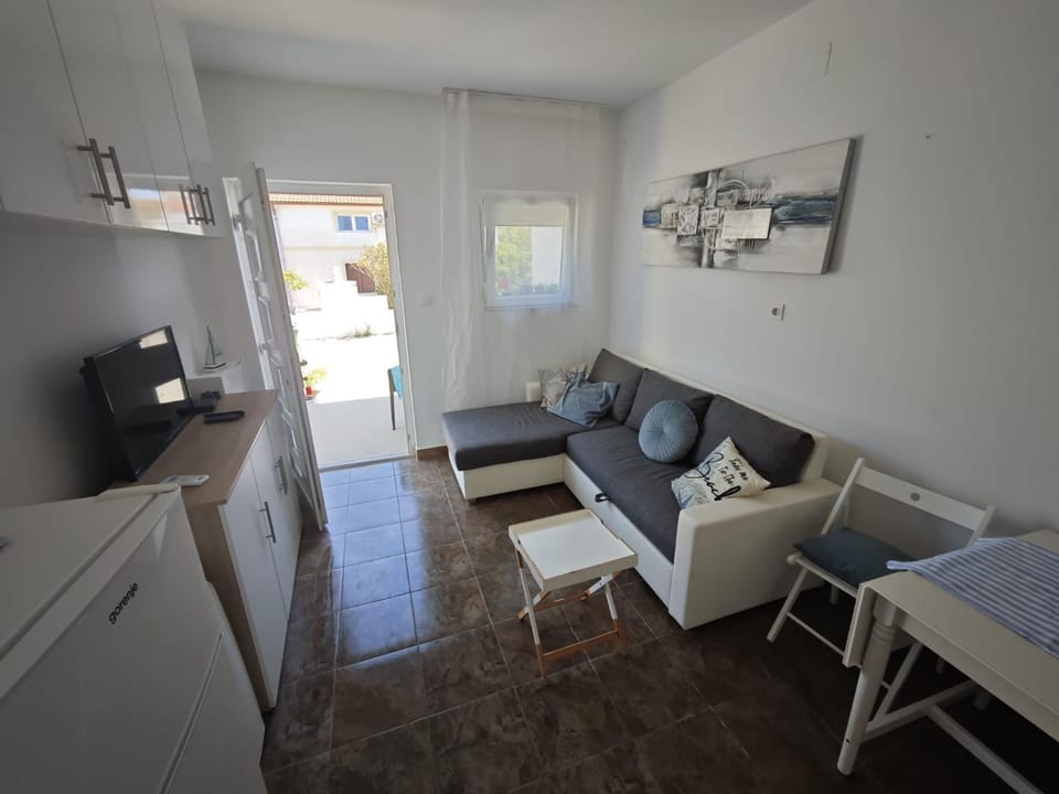 Apartmani Sun and Sea Vir Studio Apartment in Zadar County