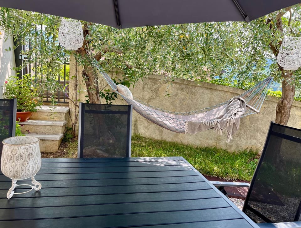 Patio, Garden