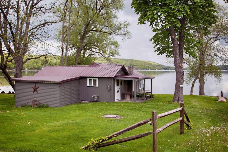 Nannie Bell's Cottage House in Keuka Lake