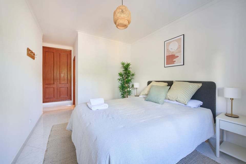 Bed, Bedroom, wardrobe
