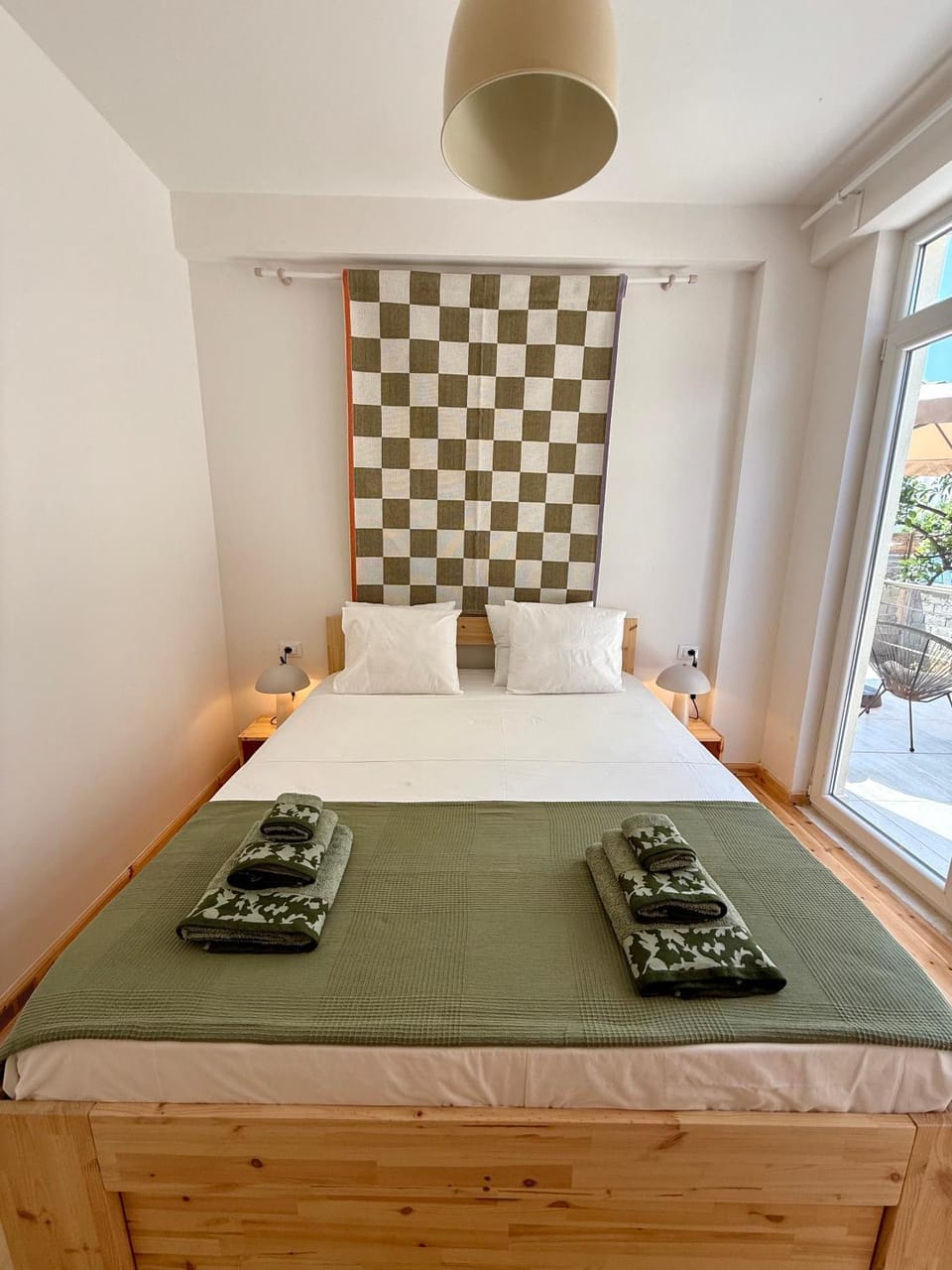 Bed, Photo of the whole room, Bedroom, towels