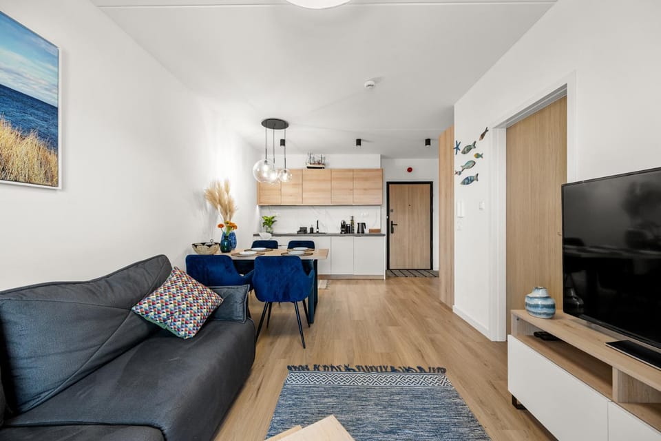 Communal lounge/ TV room, TV and multimedia, Kitchen or kitchenette, Living room, Seating area, Dining area, Evening entertainment