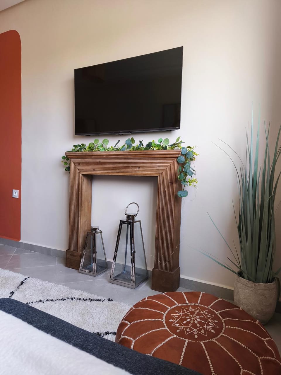 Communal lounge/ TV room, Winter, TV and multimedia, Entertainment, Sunrise, heating, air conditioner
