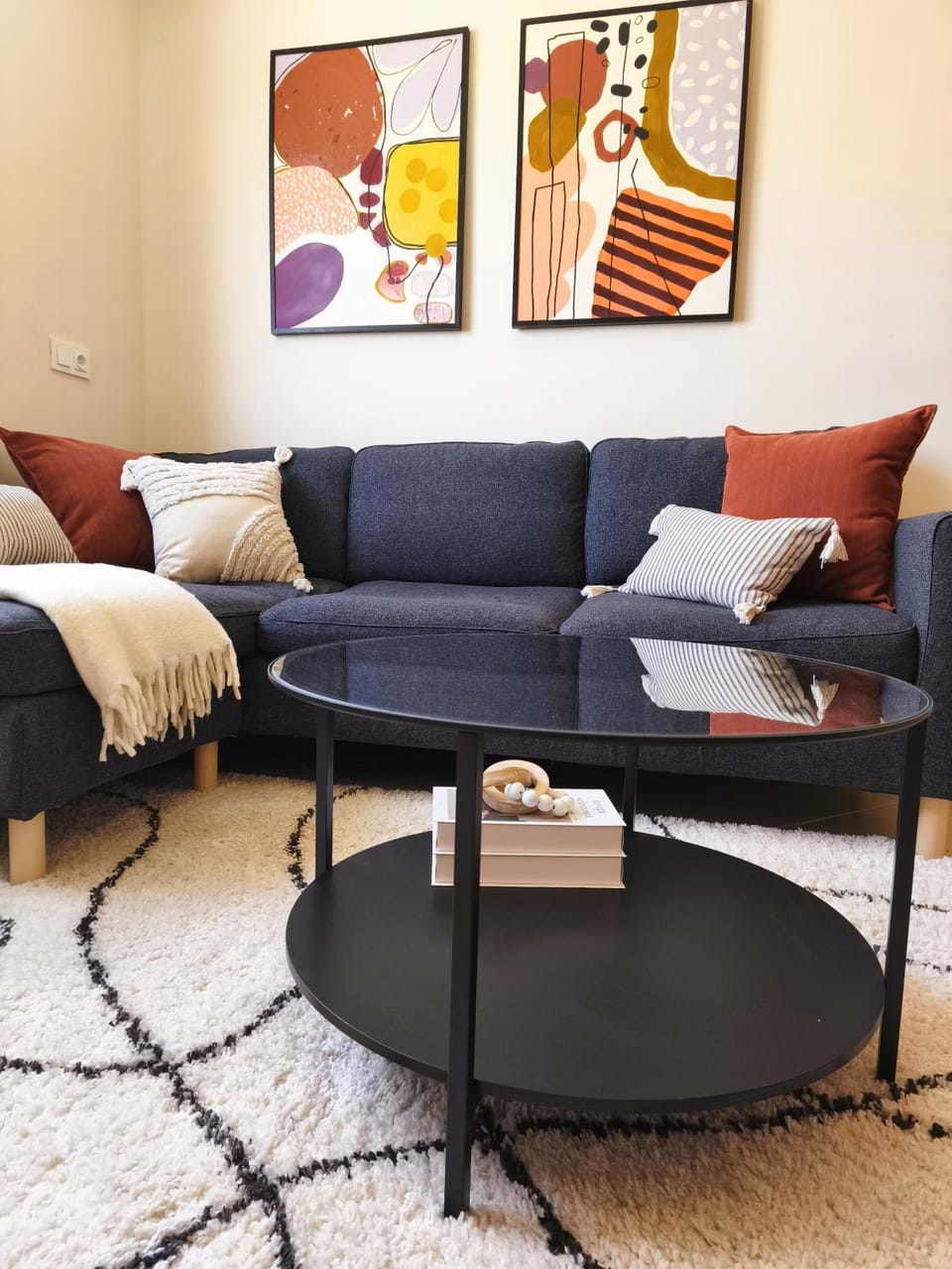 Day, Winter, Coffee/tea facilities, View (from property/room), Living room, Seating area, Autumn, City view, Garden view, Street view, Sunrise, Family, Quiet street view, Parking, furniture, heating, internet, washing machine, air conditioner