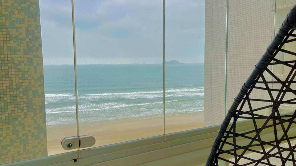 Apartamento frente ao mar Apartment in State of São Paulo