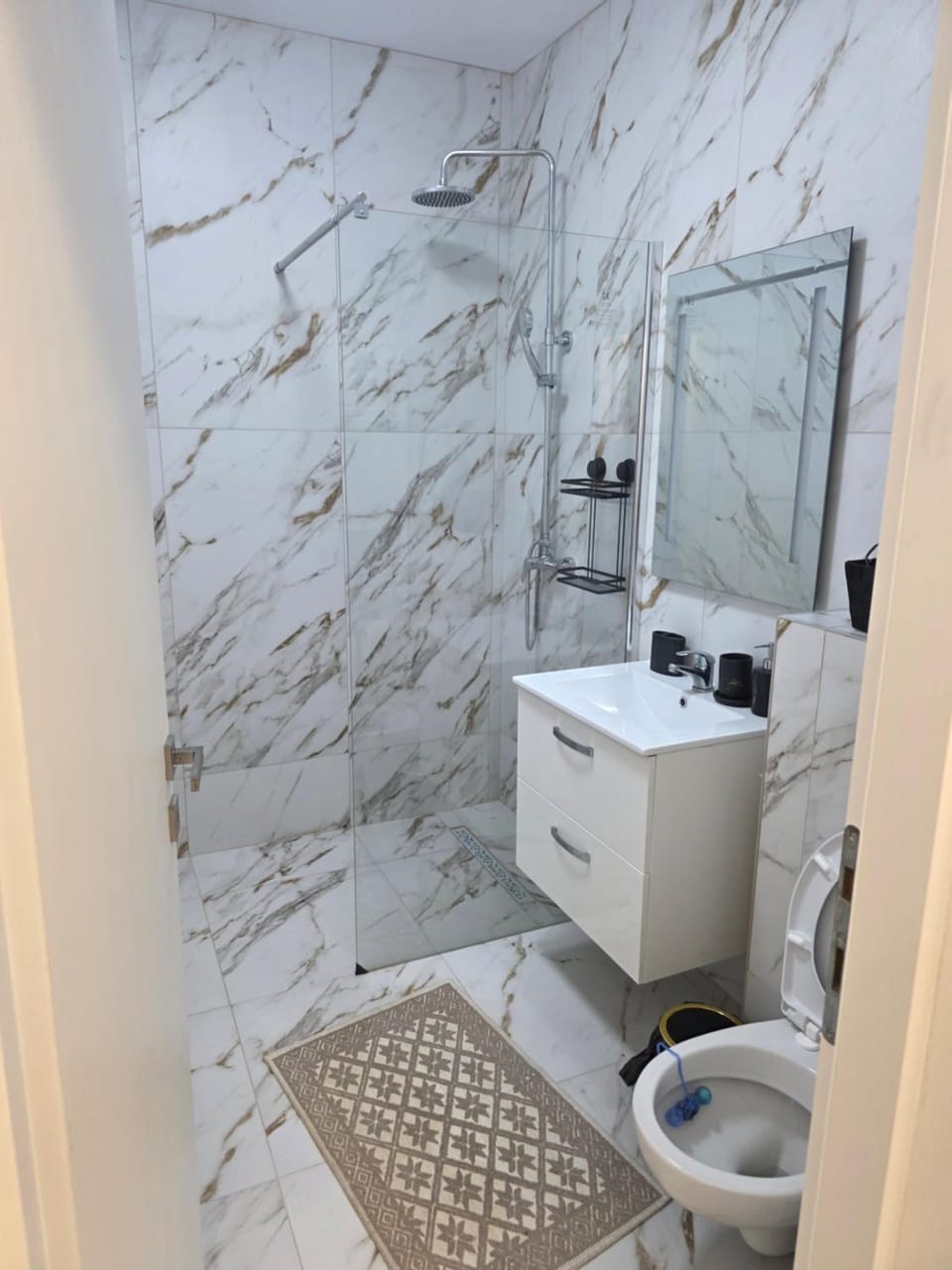 Shower, Toilet, Bathroom