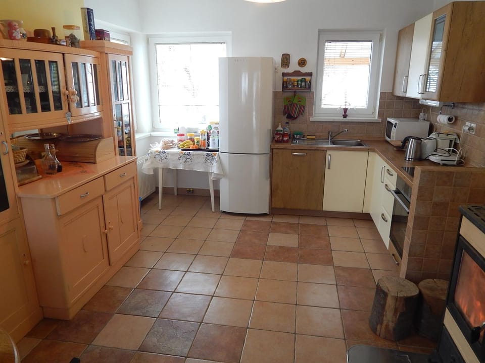 Kitchen or kitchenette, Breakfast, Buffet breakfast