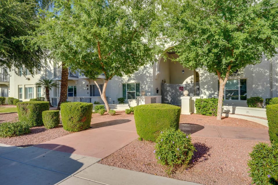1 Mi to Tempe Beach Park: Well-Equipped Condo! House in Tempe