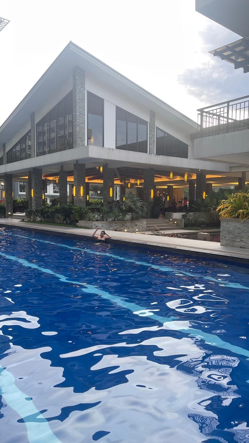 Swimming pool, Swimming pool