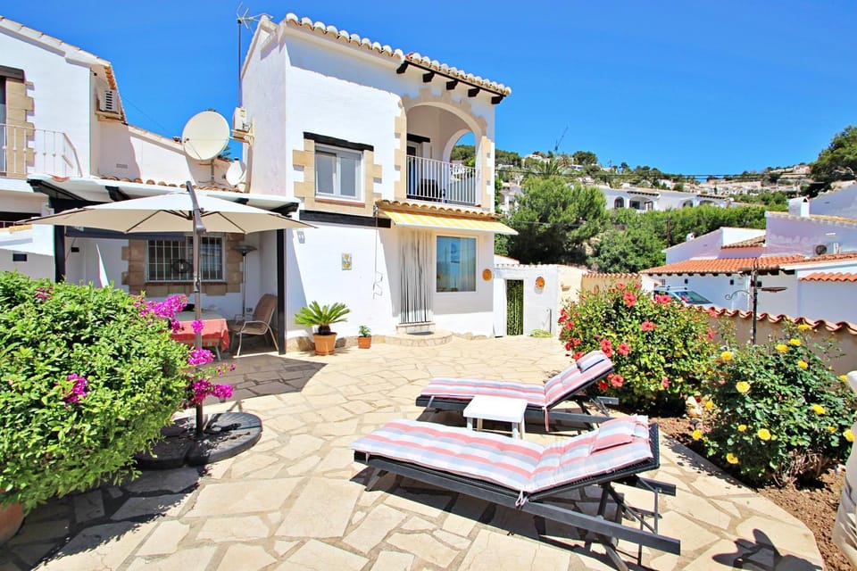 Beate - holiday bungalow with pool in Moraira Apartment in Marina Alta