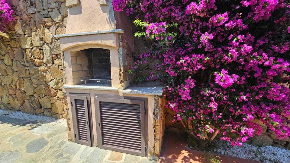 Property building, BBQ facilities