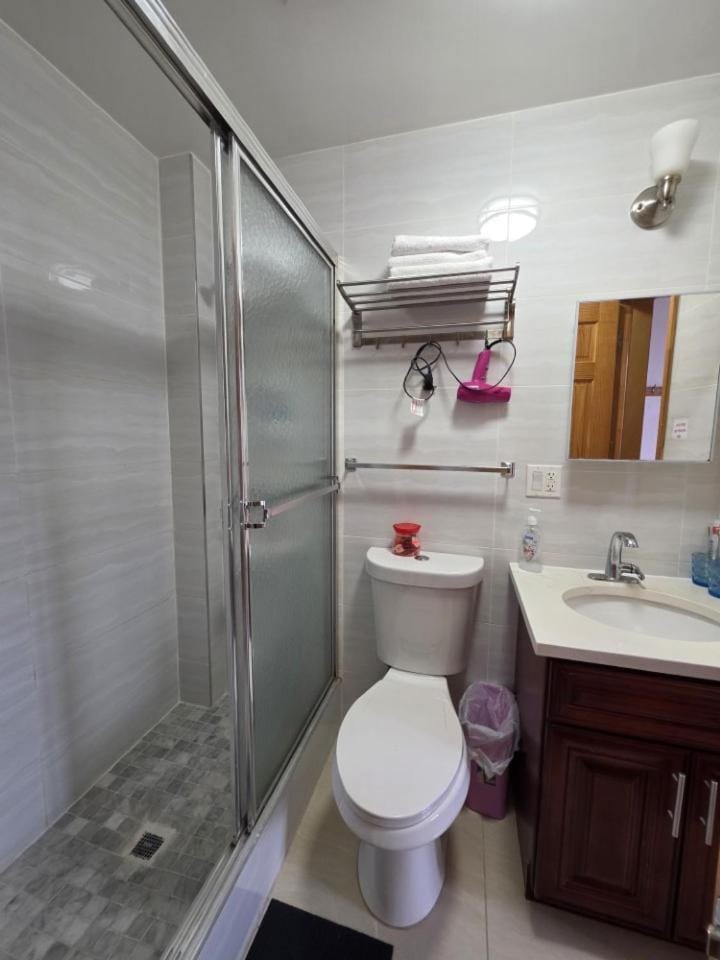Best Cozy Room in Brooklyn with Amazing food Vacation rental in Brooklyn