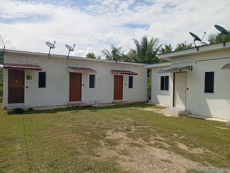 RoomStay Changloon Berhawa Dingin dan Privasi Penuh Motel in Kedah