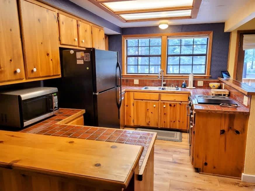 Relax Inn - Close to Attractions Galore House in Truckee