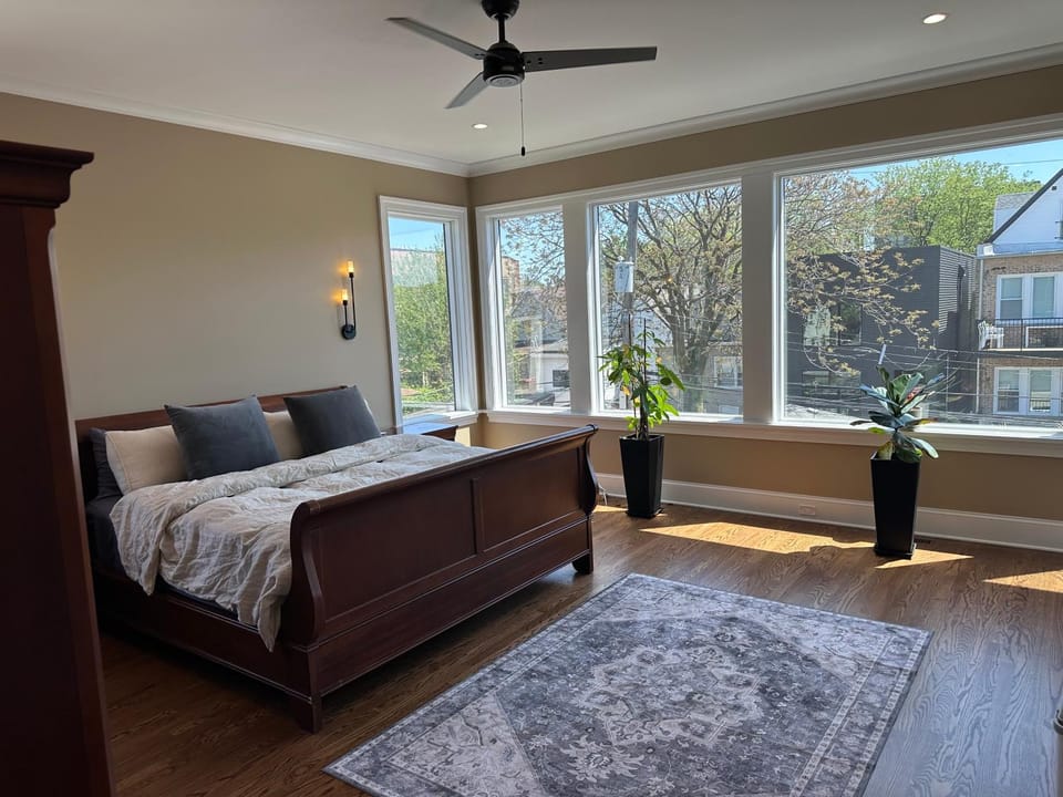 Bed, Photo of the whole room, Bedroom